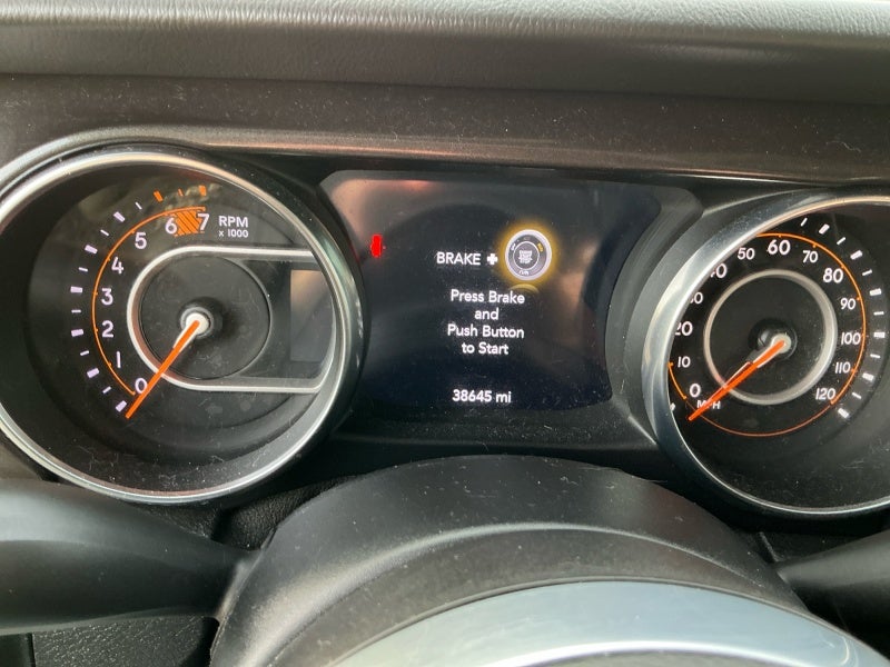 2020 Jeep Wrangler Unlimited Sahara Altitude 4X4