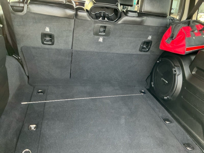 2020 Jeep Wrangler Unlimited Sahara Altitude 4X4