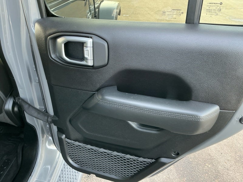 2020 Jeep Wrangler Unlimited Sahara Altitude 4X4