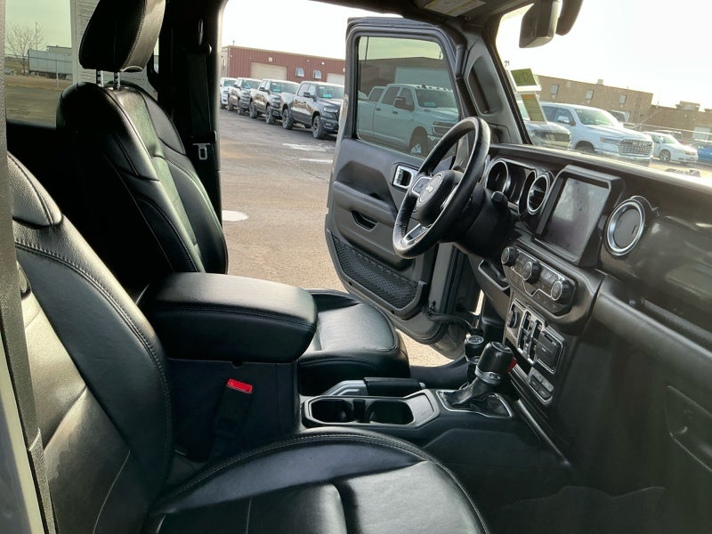 2020 Jeep Wrangler Unlimited Sahara Altitude 4X4