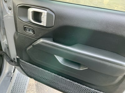 2020 Jeep Wrangler Unlimited Sahara Altitude 4X4