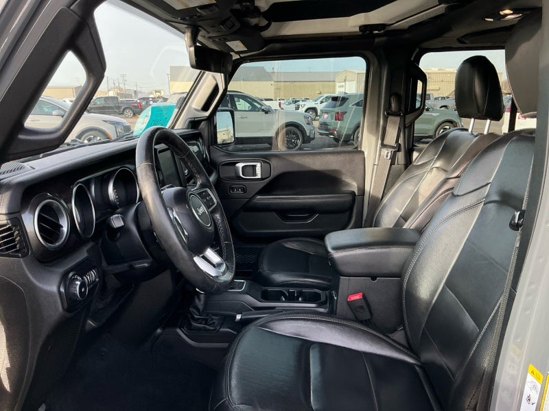 2020 Jeep Wrangler Unlimited Sahara Altitude 4X4