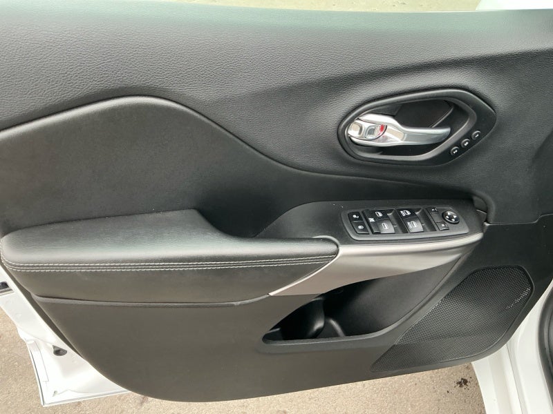 2019 Jeep Cherokee Overland 4x4