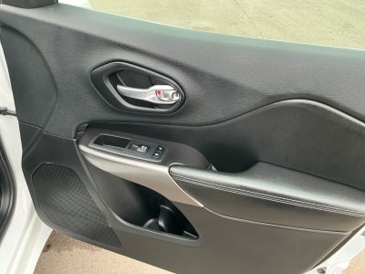 2019 Jeep Cherokee Overland 4x4