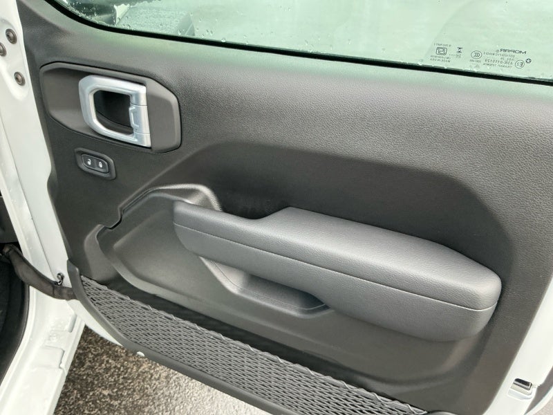 2027 Jeep Wrangler WRANGLER 2-DOOR SPORT S