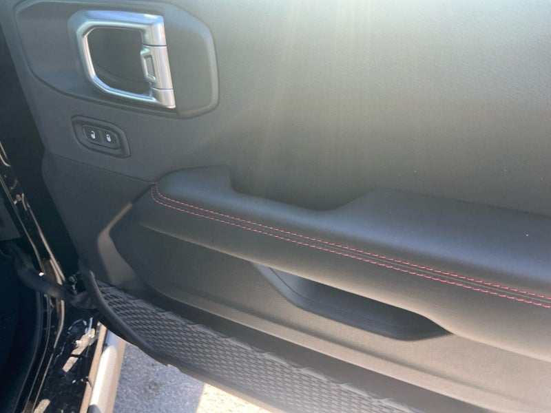 2027 Jeep Wrangler WRANGLER 2-DOOR RUBICON X