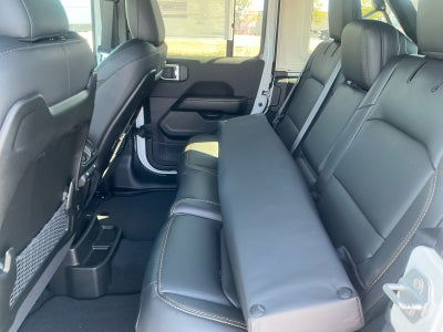 2027 Jeep Wrangler WRANGLER 4-DOOR SAHARA