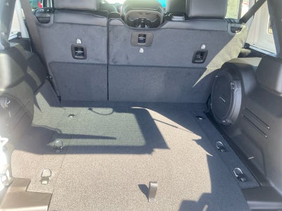 2027 Jeep Wrangler WRANGLER 4-DOOR SAHARA