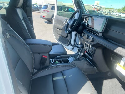 2027 Jeep Wrangler WRANGLER 4-DOOR SAHARA