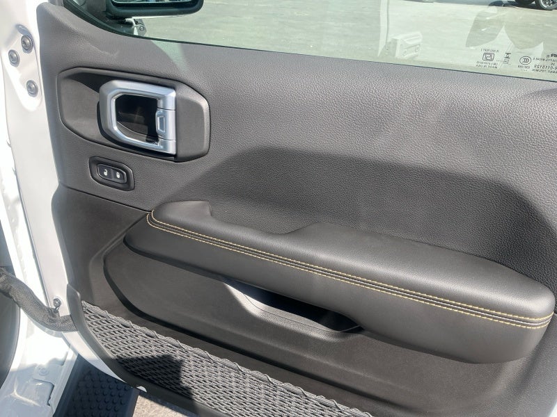 2027 Jeep Wrangler WRANGLER 4-DOOR SAHARA