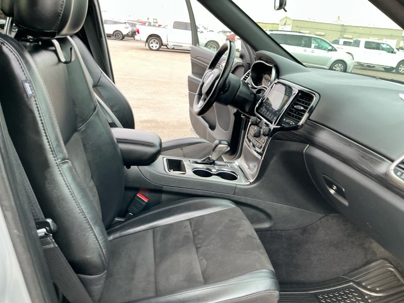 2021 Jeep Grand Cherokee Laredo X 4x4