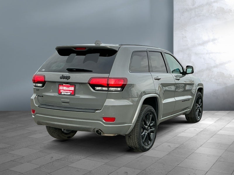 2021 Jeep Grand Cherokee Laredo X 4x4