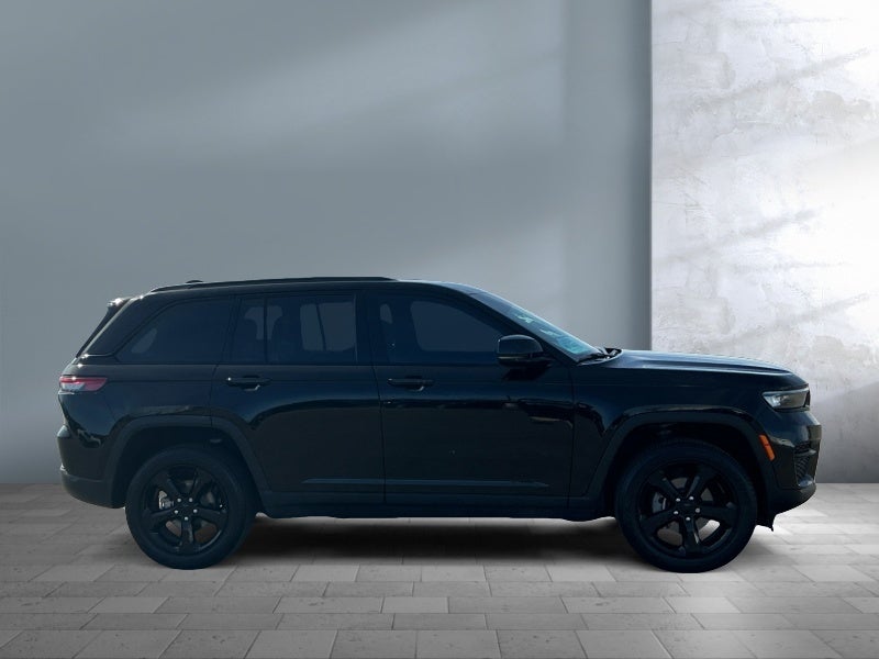 2023 Jeep Grand Cherokee Altitude 4x4