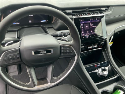 2026 Jeep Grand Cherokee GRAND CHEROKEE LAREDO 4X4