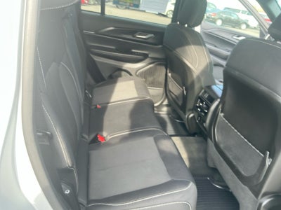 2024 Jeep Grand Cherokee Laredo 4x4