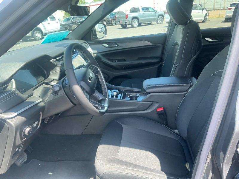 2026 Jeep Grand Cherokee GRAND CHEROKEE LAREDO 4X4