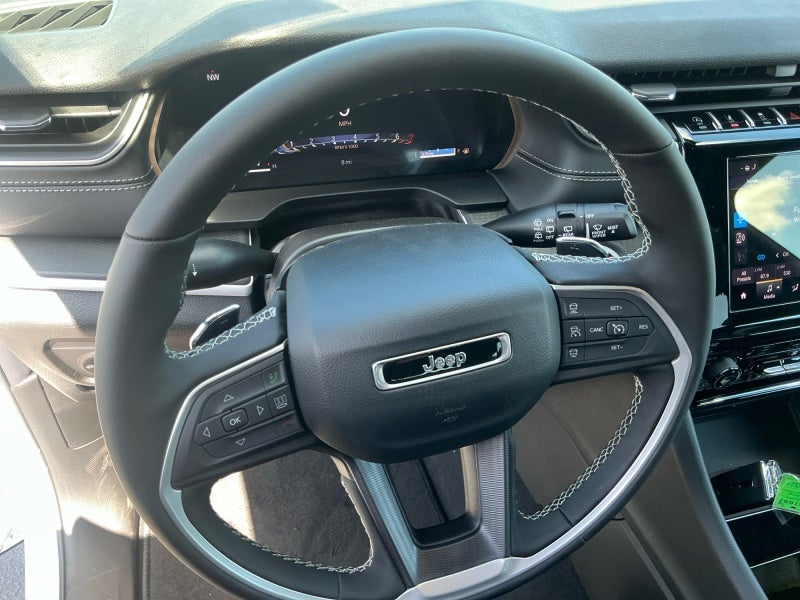 2026 Jeep Grand Cherokee GRAND CHEROKEE LAREDO X 4X4