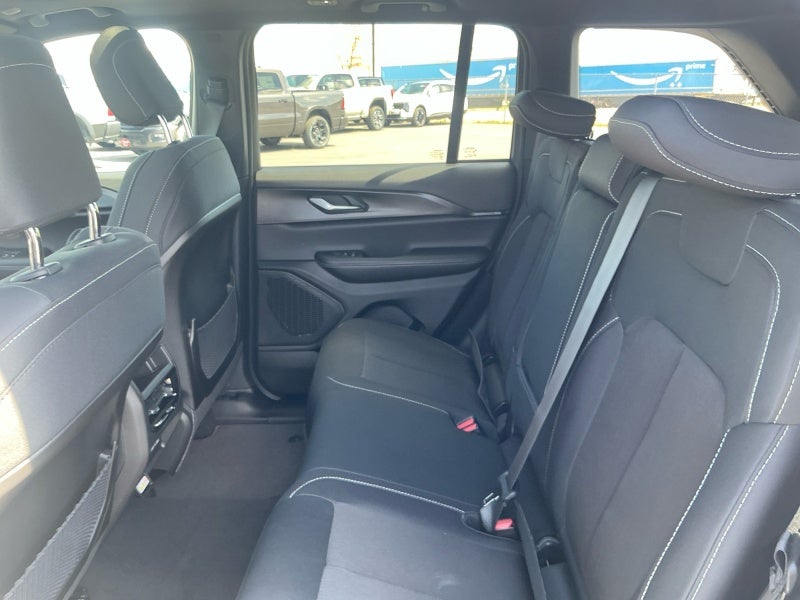 2026 Jeep Grand Cherokee GRAND CHEROKEE LAREDO X 4X4
