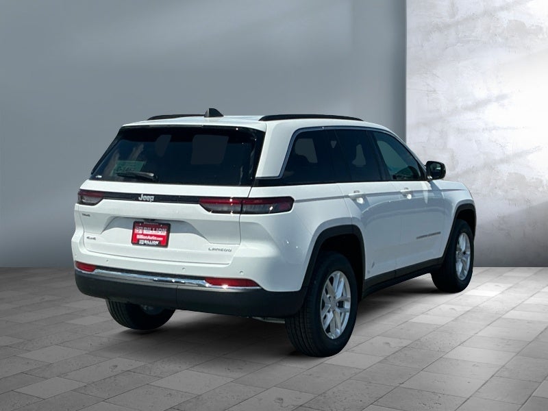2026 Jeep Grand Cherokee GRAND CHEROKEE LAREDO X 4X4