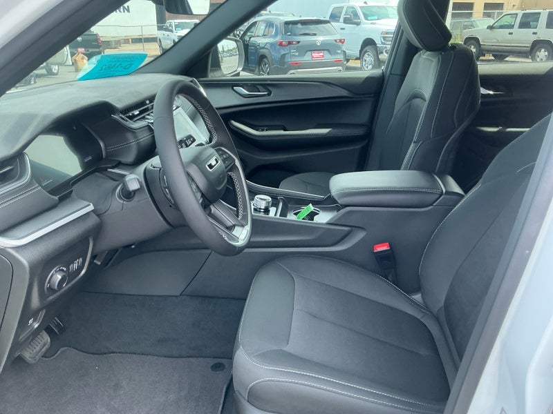 2026 Jeep Grand Cherokee GRAND CHEROKEE LAREDO 4X4