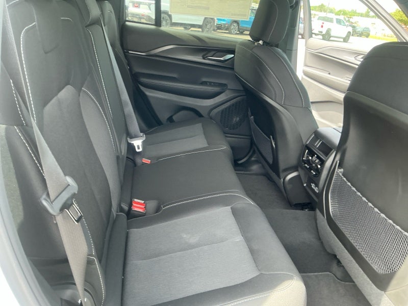 2026 Jeep Grand Cherokee GRAND CHEROKEE LAREDO 4X4