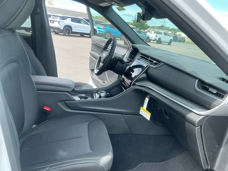2026 Jeep Grand Cherokee GRAND CHEROKEE LAREDO 4X4