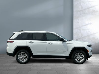 2026 Jeep Grand Cherokee GRAND CHEROKEE LAREDO 4X4