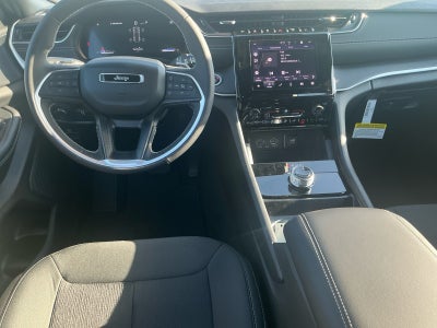 2026 Jeep Grand Cherokee GRAND CHEROKEE LAREDO 4X4