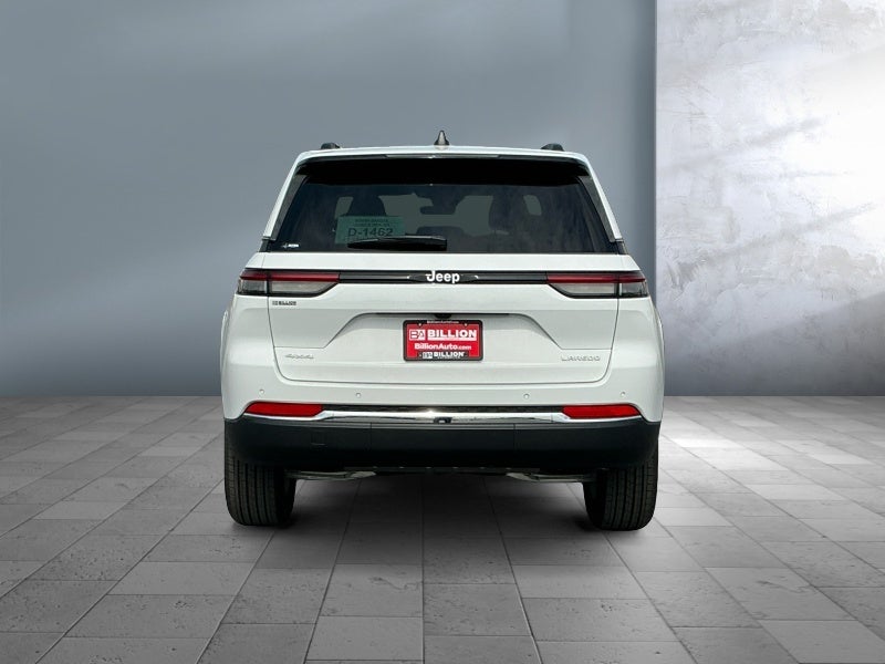 2025 Jeep Grand Cherokee GRAND CHEROKEE LAREDO X 4X4