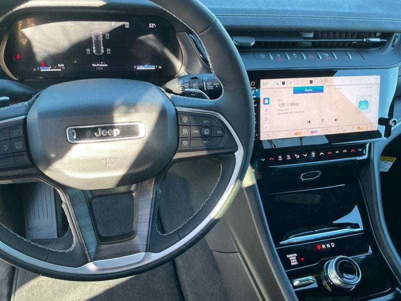 2027 Jeep Grand Cherokee GRAND CHEROKEE LIMITED 4X4