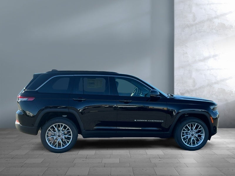 2027 Jeep Grand Cherokee GRAND CHEROKEE LIMITED 4X4