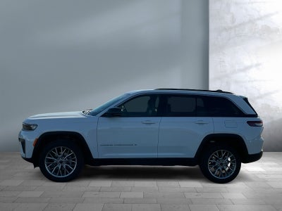 2027 Jeep Grand Cherokee GRAND CHEROKEE LIMITED 4X4