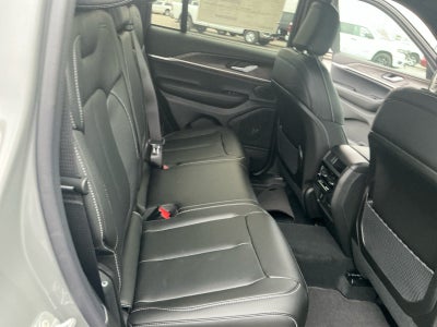 2027 Jeep Grand Cherokee GRAND CHEROKEE LIMITED 4X4