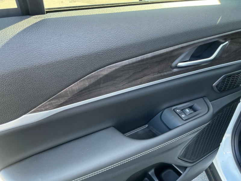 2027 Jeep Grand Cherokee GRAND CHEROKEE LIMITED 4X4