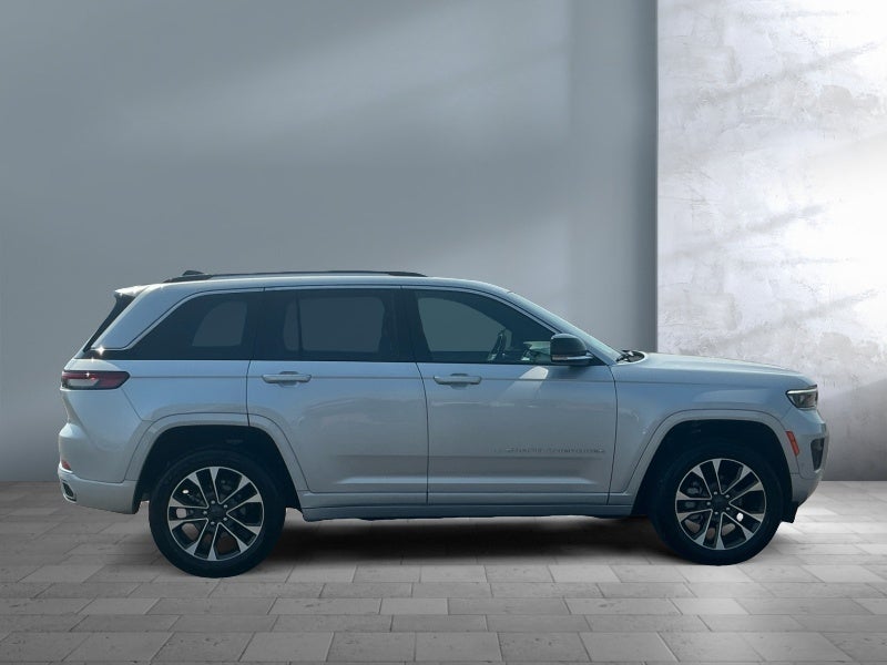 2023 Jeep Grand Cherokee Overland 4x4
