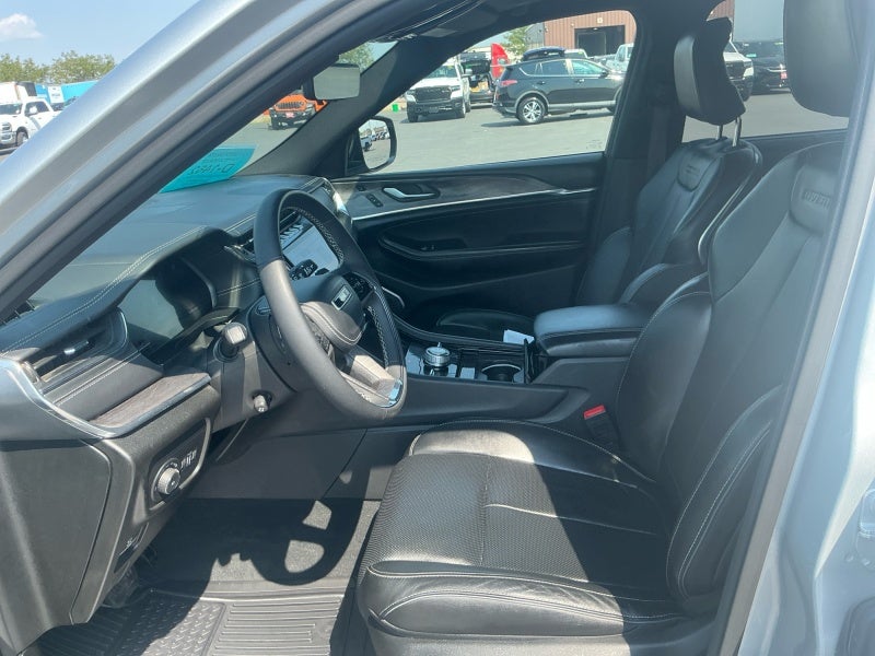 2023 Jeep Grand Cherokee Overland 4x4
