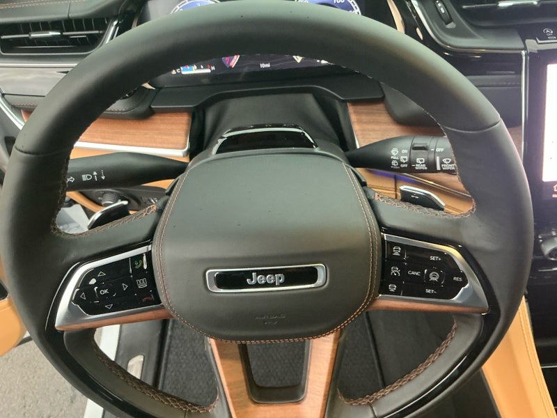 2025 Jeep Grand Cherokee GRAND CHEROKEE SUMMIT RESERVE 4X4