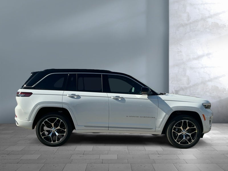 2025 Jeep Grand Cherokee GRAND CHEROKEE SUMMIT RESERVE 4X4