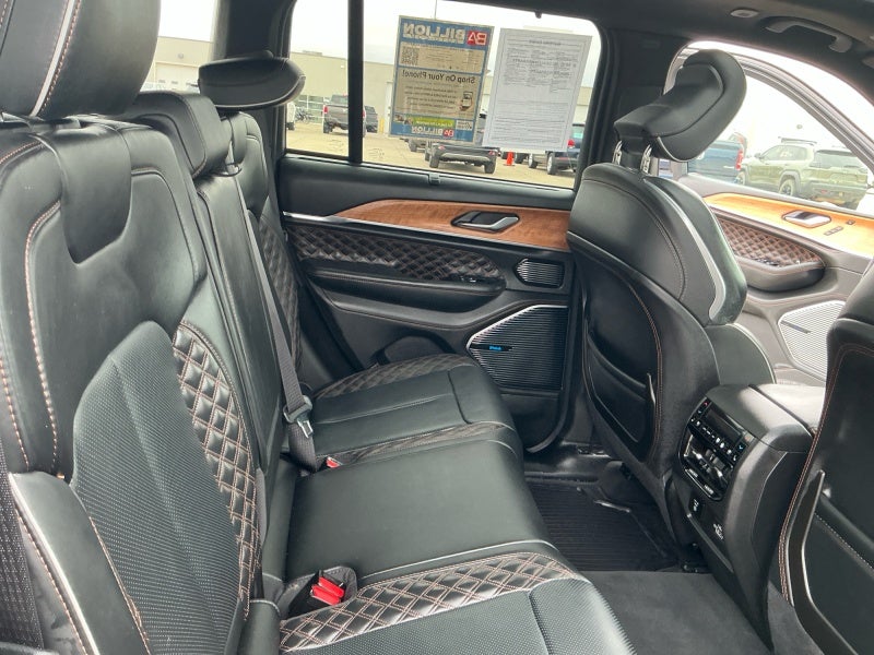 2025 Jeep Grand Cherokee Summit Reserve