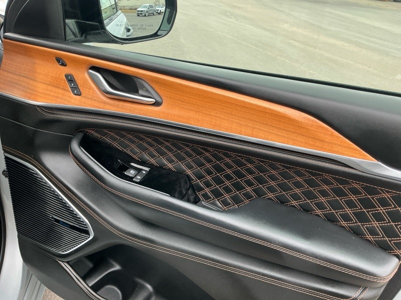 2025 Jeep Grand Cherokee Summit Reserve