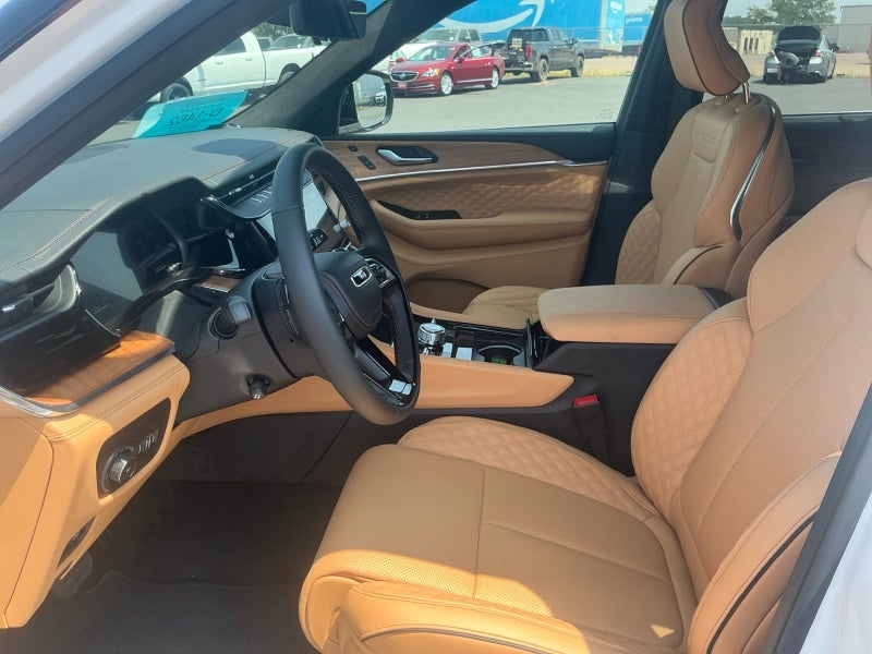 2026 Jeep Grand Cherokee GRAND CHEROKEE SUMMIT 4X4
