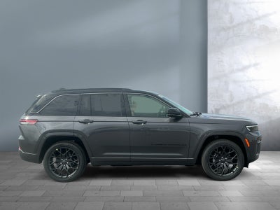2026 Jeep Grand Cherokee GRAND CHEROKEE SUMMIT 4X4