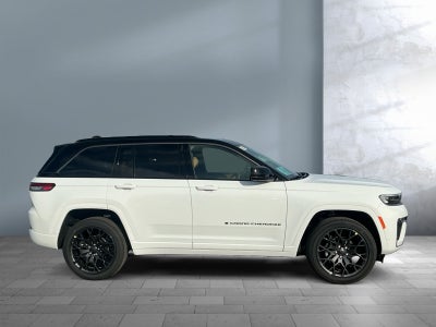 2026 Jeep Grand Cherokee GRAND CHEROKEE SUMMIT 4X4