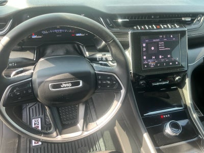 2025 Jeep Grand Cherokee L Laredo X 4x4