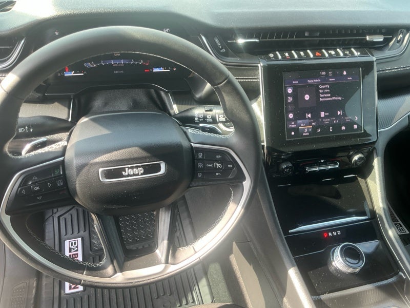 2025 Jeep Grand Cherokee L Laredo X 4x4