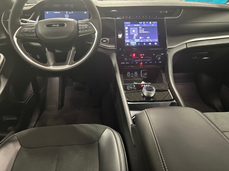 2025 Jeep Grand Cherokee GRAND CHEROKEE L ALTITUDE 4X4