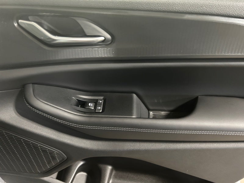 2025 Jeep Grand Cherokee GRAND CHEROKEE L ALTITUDE 4X4