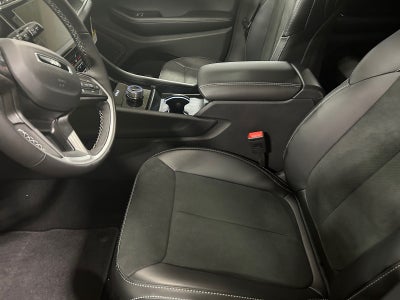 2025 Jeep Grand Cherokee GRAND CHEROKEE L ALTITUDE 4X4