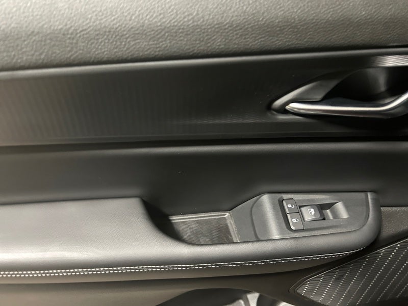 2025 Jeep Grand Cherokee GRAND CHEROKEE L ALTITUDE 4X4