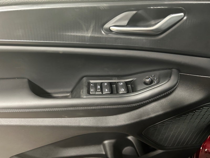 2025 Jeep Grand Cherokee GRAND CHEROKEE L ALTITUDE 4X4